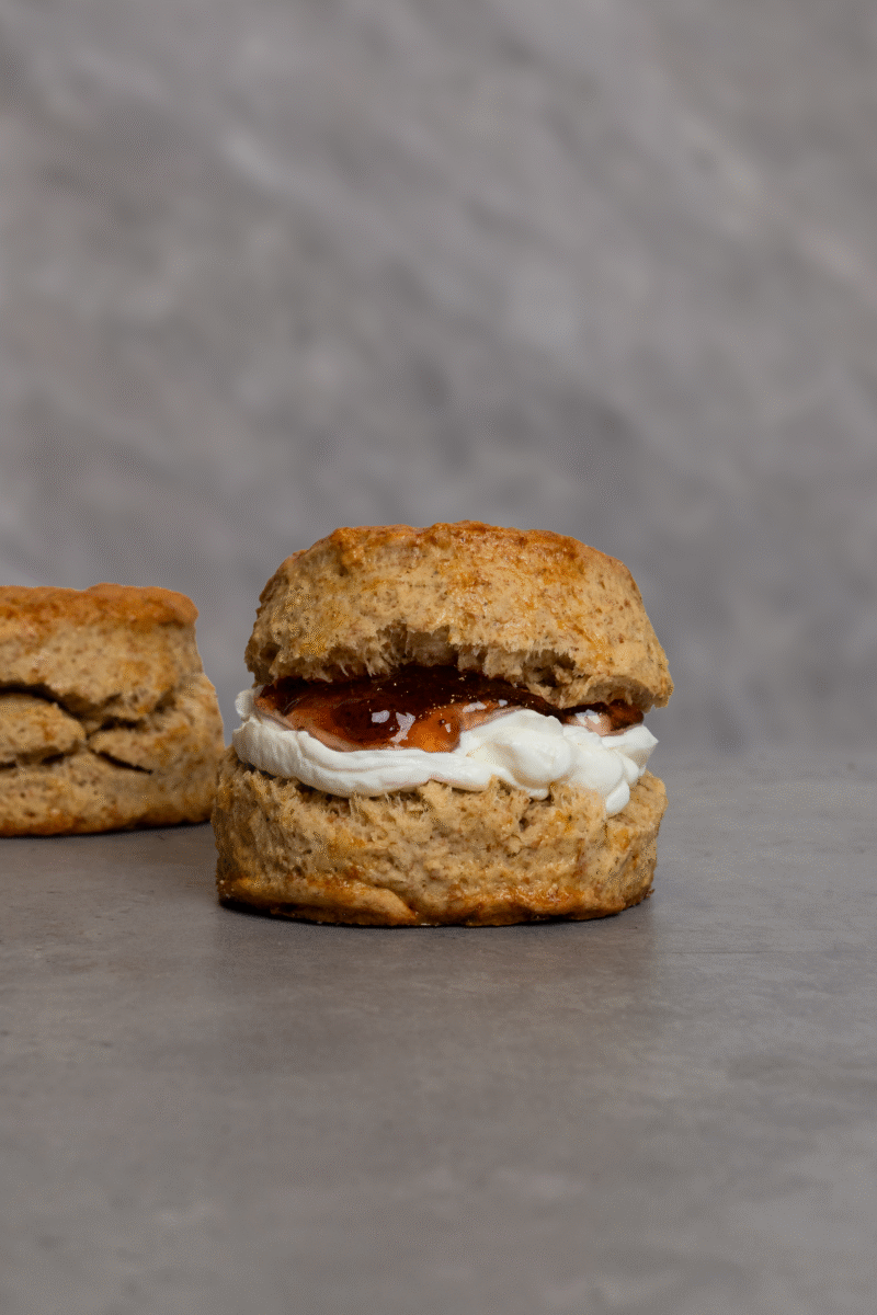 31 Scones - الصورة 1