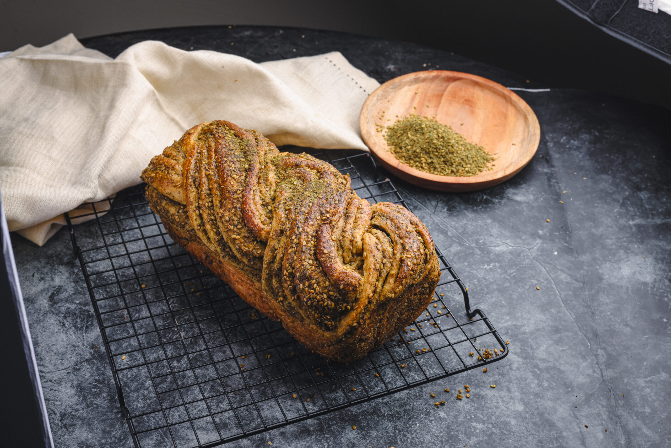 JA_69 Zaatar Babka Family Size - Image 1